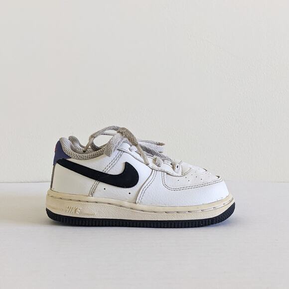 *READ* Nike Air Force 1 TD Size 7C White Persian Violet Sneakers 596730-104 - Picture 1 of 10